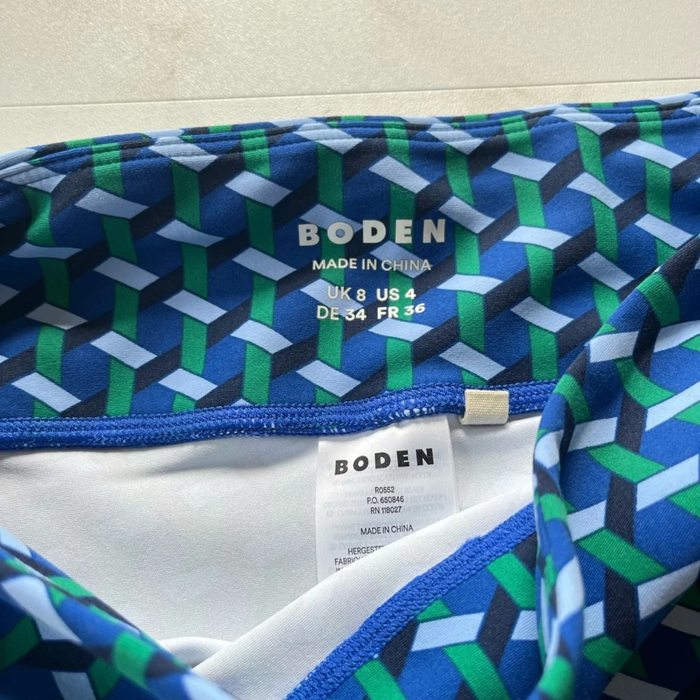 Boden High Waisted Pocket geometric print leggings size 4 - Picture 4 of 11